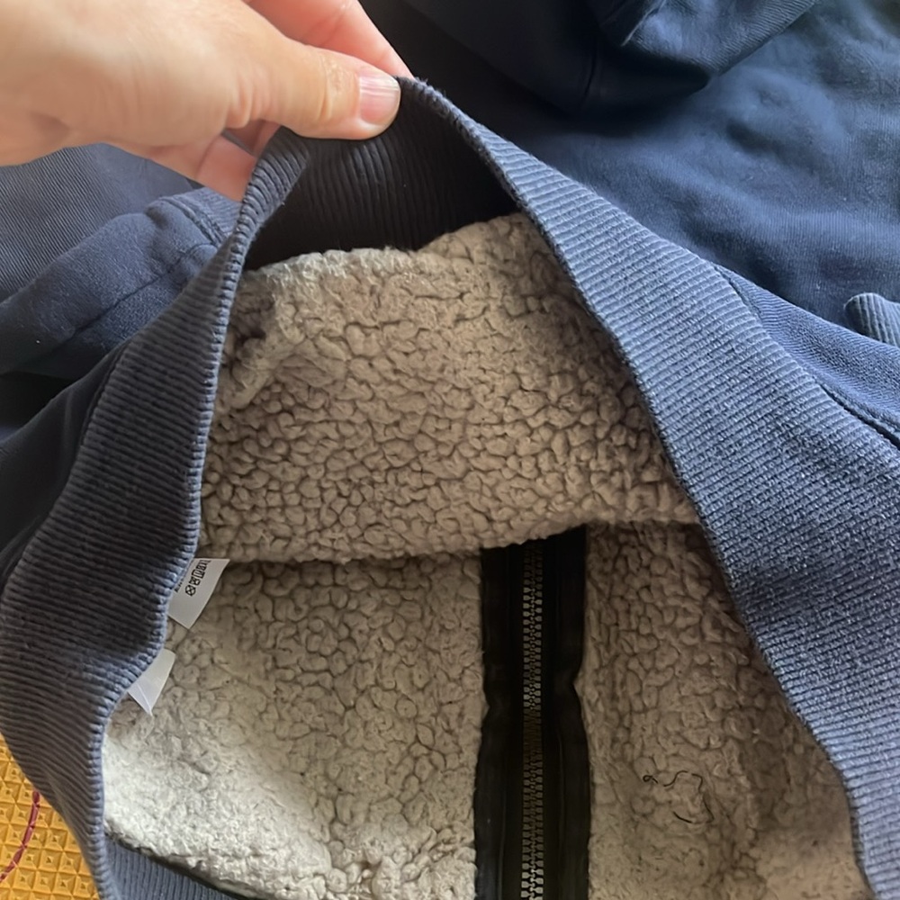 Uniqlo kid jacket - Picture 5 of 6